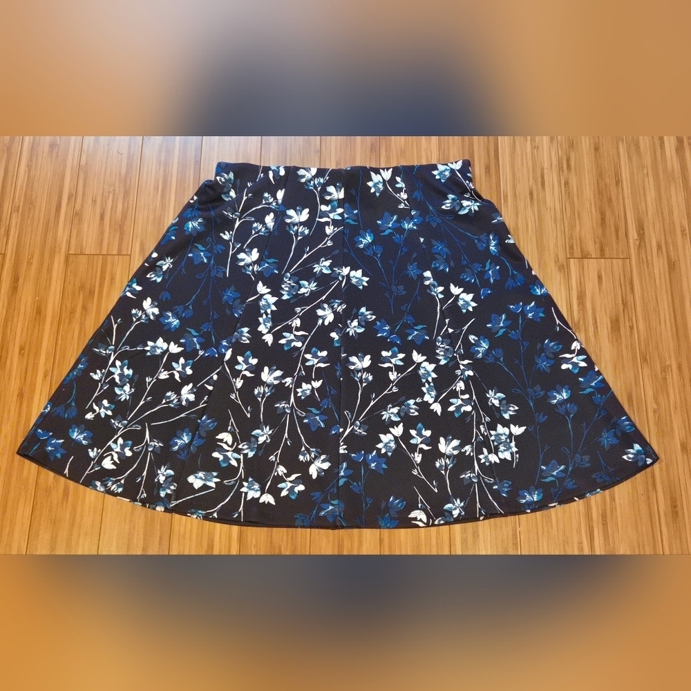 NWOT Roz & Ali Floral A-Line Skirt - Picture 2 of 6